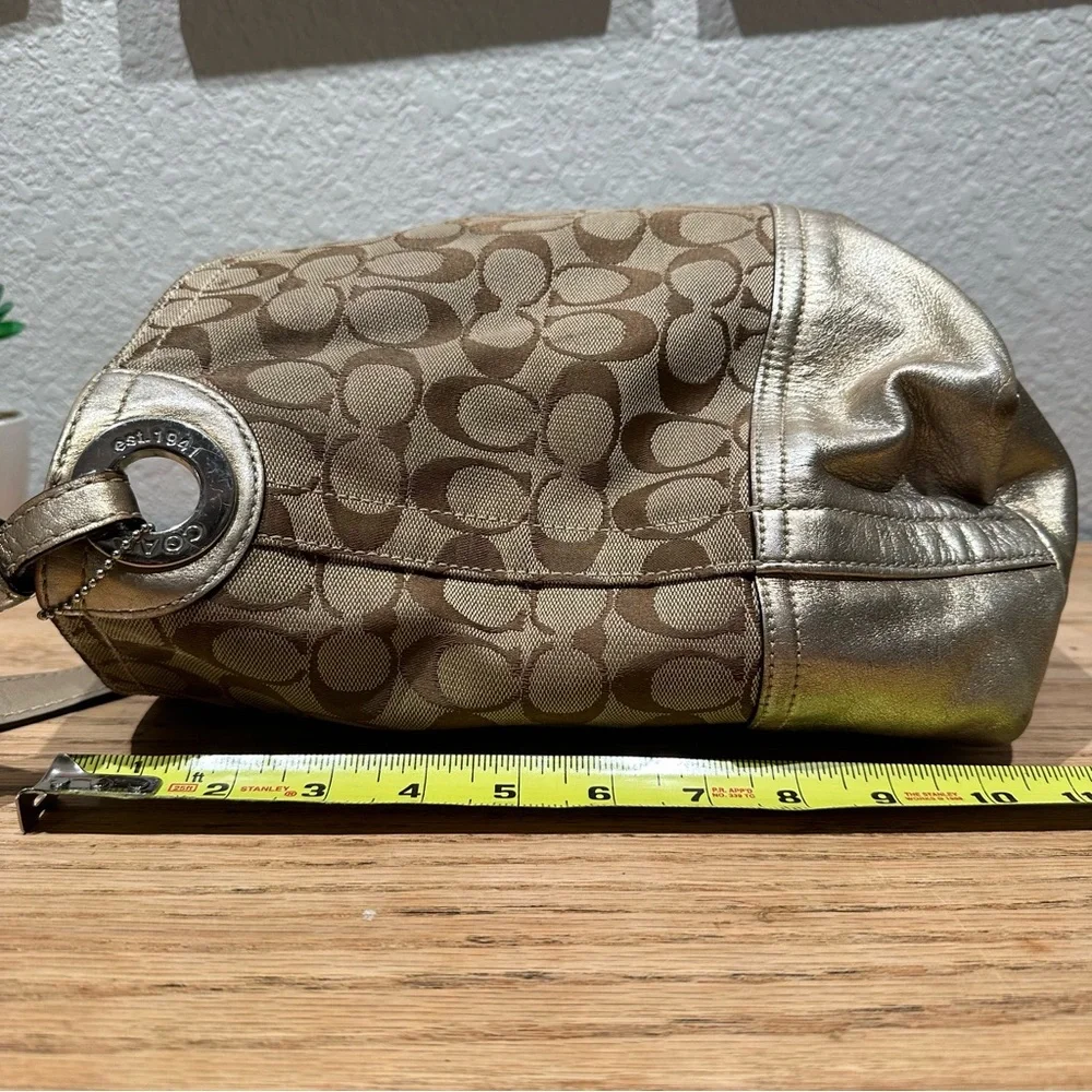 COACH Y2K Signature C‎ Khaki Canvas Gold Leather Shoulder Tote Purse